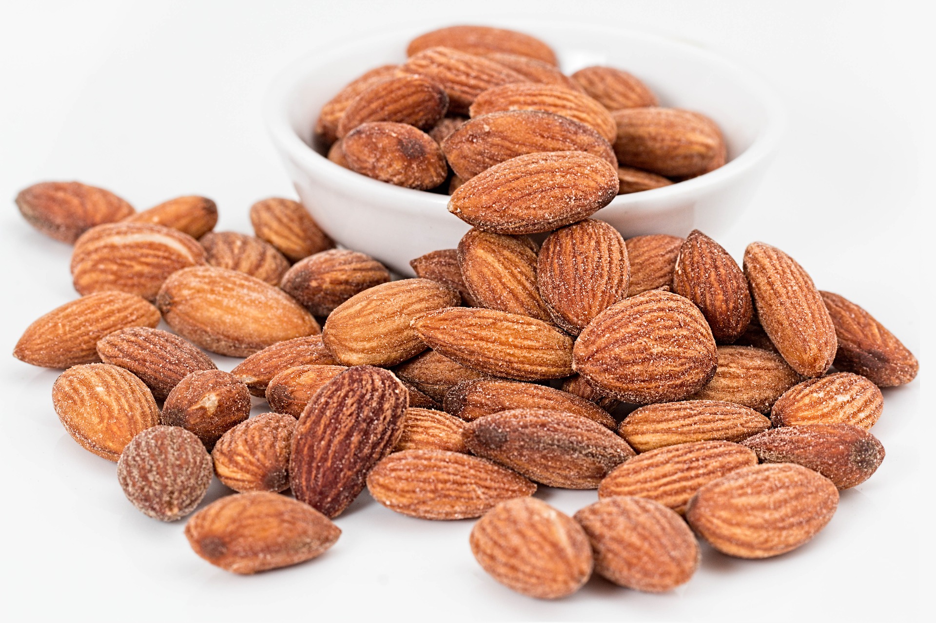Almonds: Health Benefits and Nutritional Value